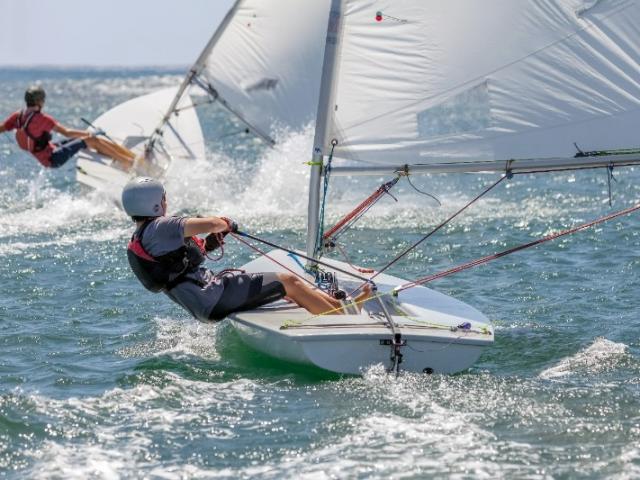 l'importance de l'ostéopathie dans la voile. Florian ostéopathe situé à Raiatea 